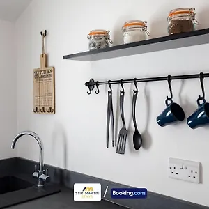 https://free-parking-new-private-apartment-7mins-from-city-centre.cardiffhotelswales.com